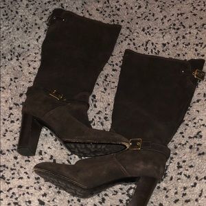 Suede boots